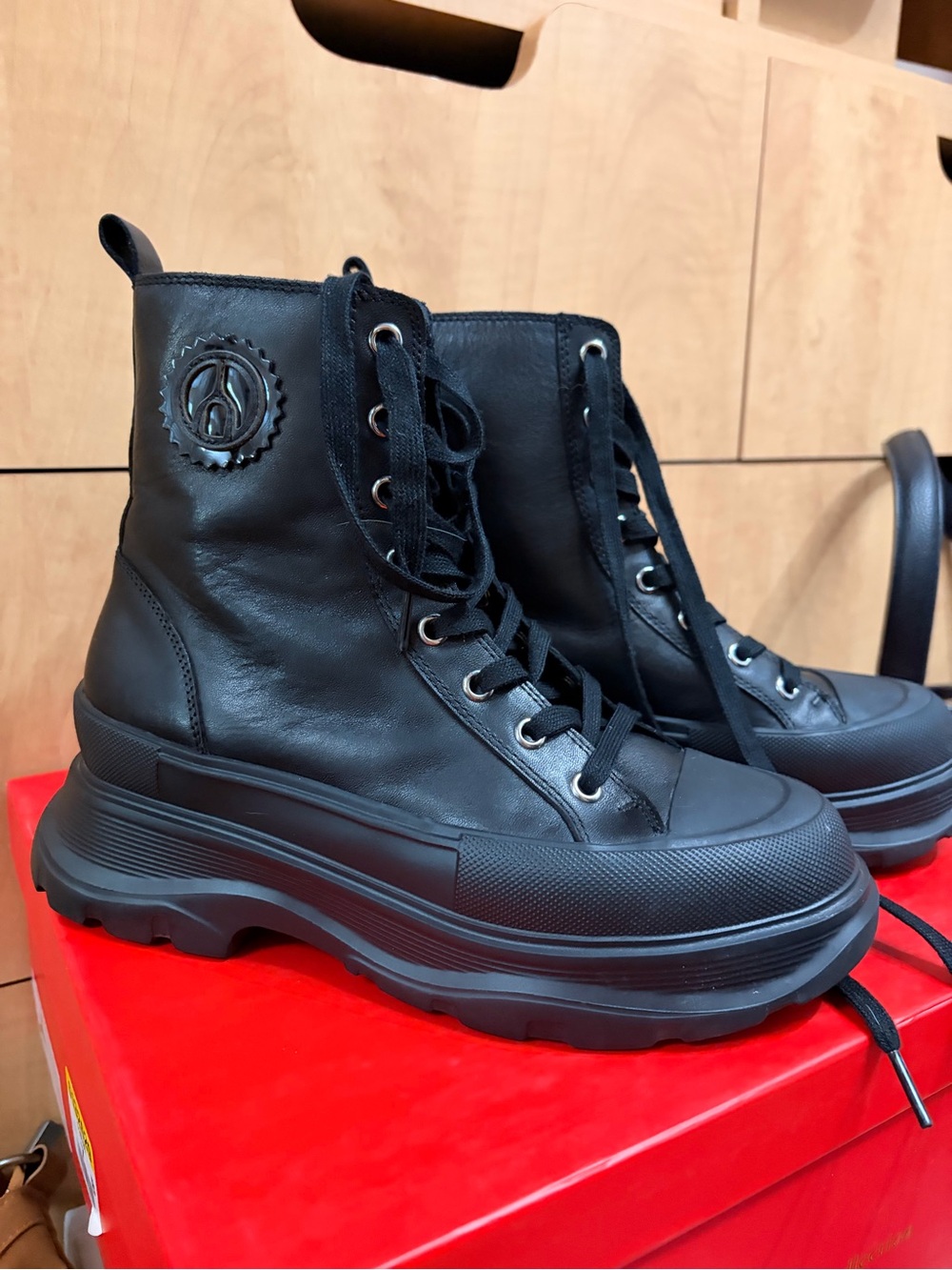 Women's Black Leather Platform Lace-Up Boots